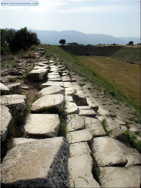 Aphrodisias stadium 2b.jpg