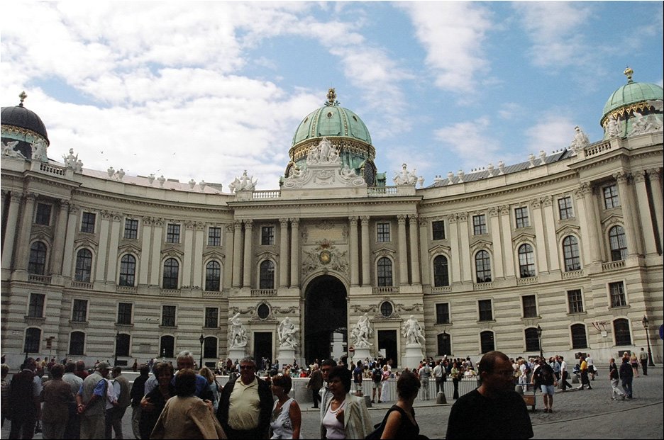 Vienna Royal Palace2.jpg