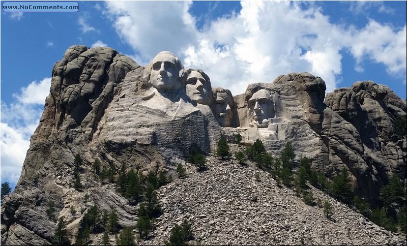 Mount_Rushmore_02.jpg