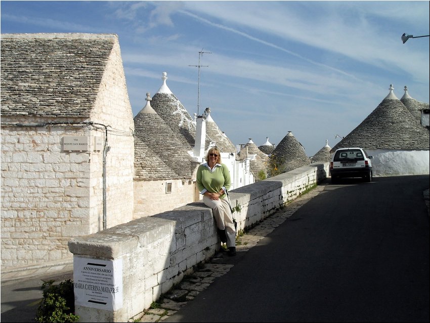 Alberobello2.JPG