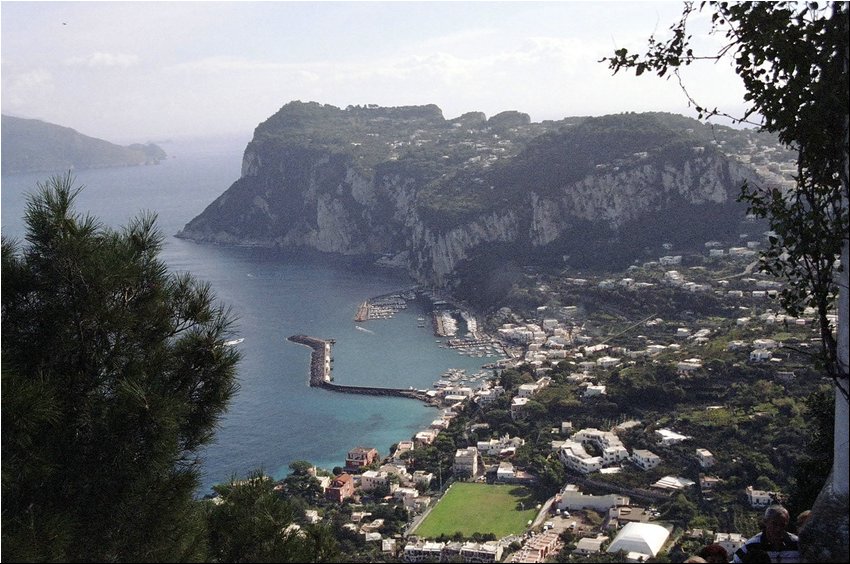 capri2.jpg