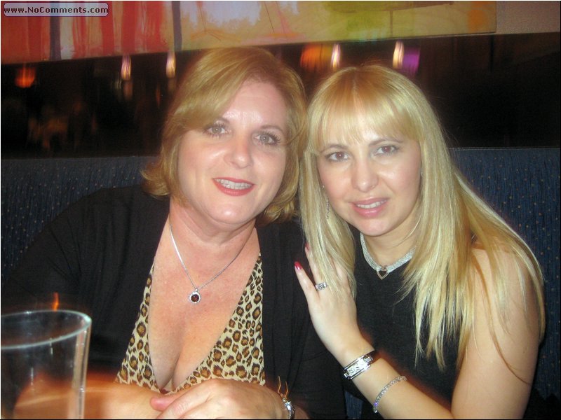 Madrid_Restaurant_Girlfriends.JPG